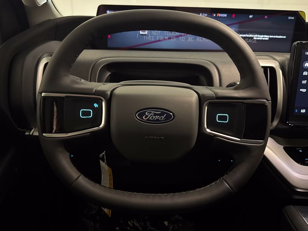 2026 Star White Metallic Tri-Coat Ford Expedition Active RWD SUV