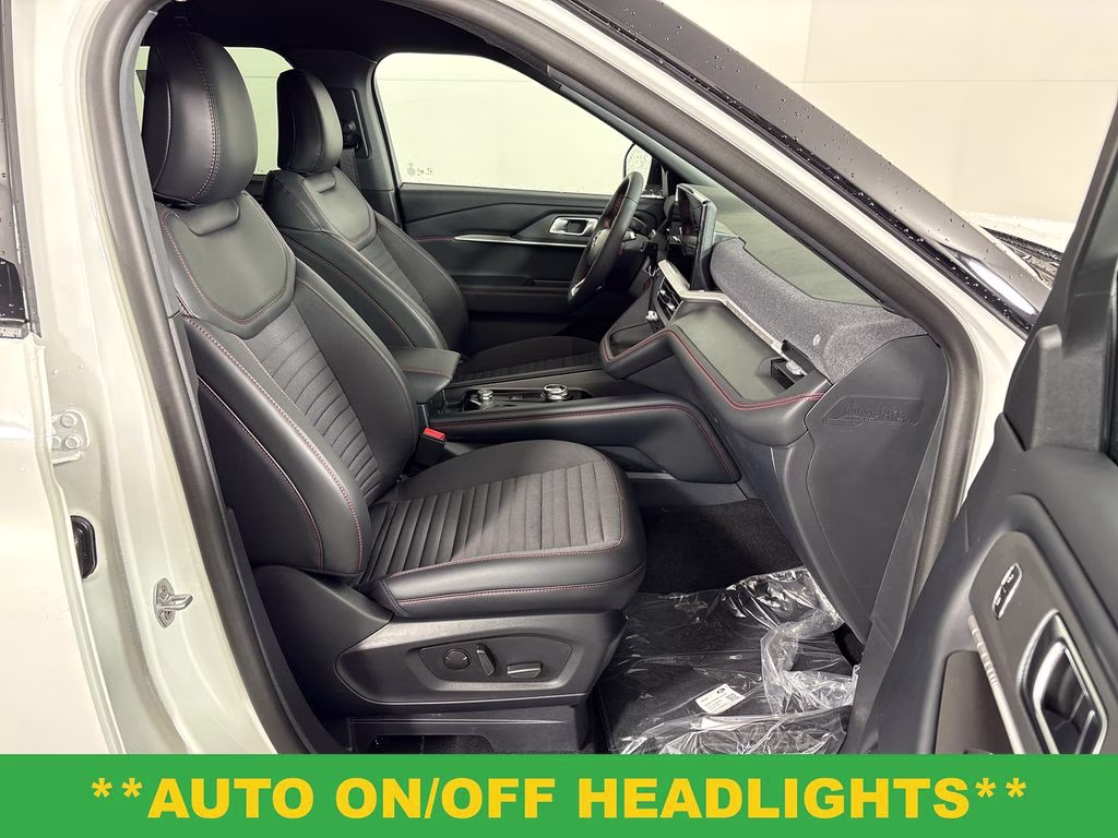 2026 White Metallic Ford Explorer ST-Line RWD SUV