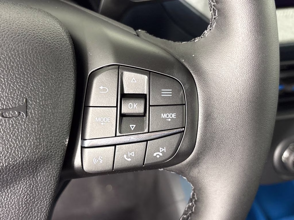 2026 Shadow Black Ford Maverick XLT FWD Truck