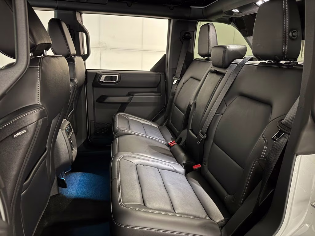 2026 Avalanche Gray Ford Bronco Outer Banks 4X4 SUV