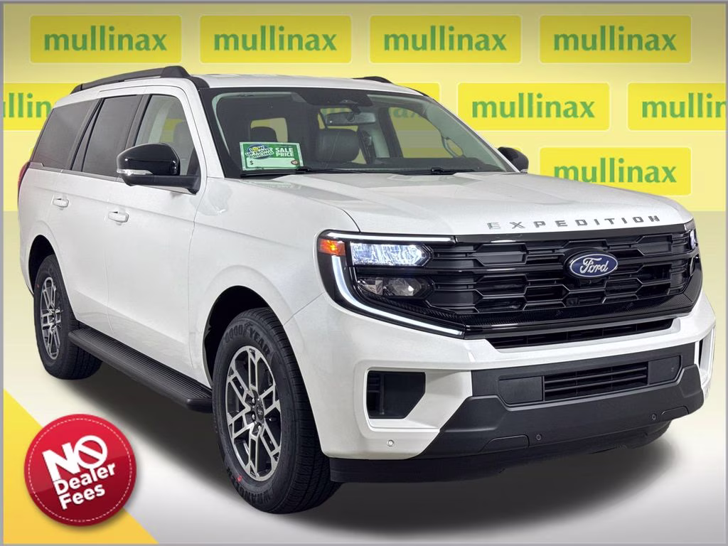 2026 Ford Expedition Active's photo