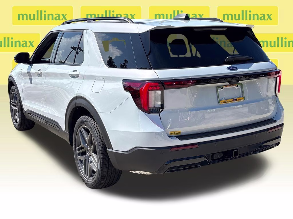 2026 White Metallic Ford Explorer ST-Line RWD SUV
