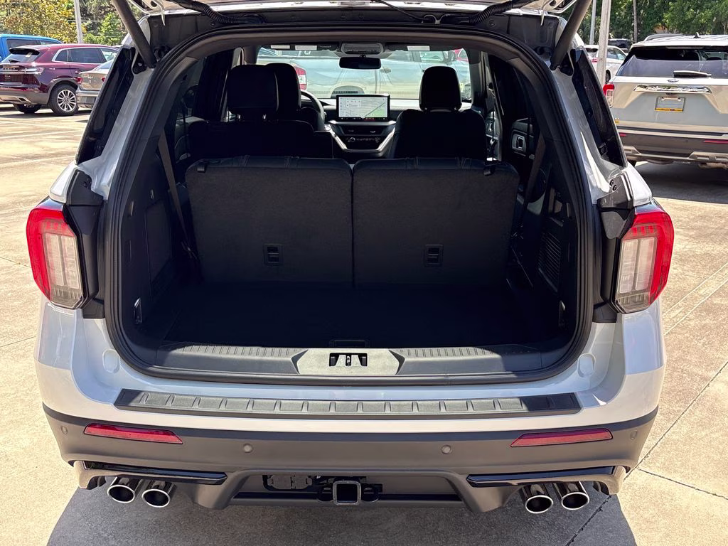 2026 White Metallic Ford Explorer ST RWD SUV