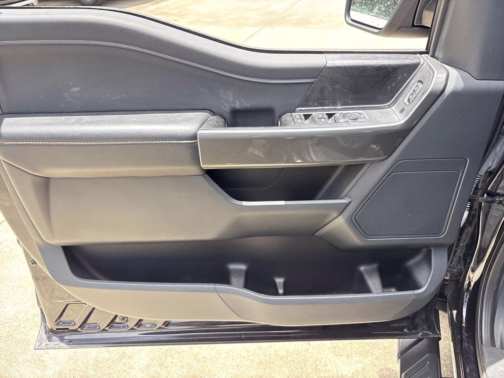 2023 Black Metallic Ford F-150 XLT RWD Truck
