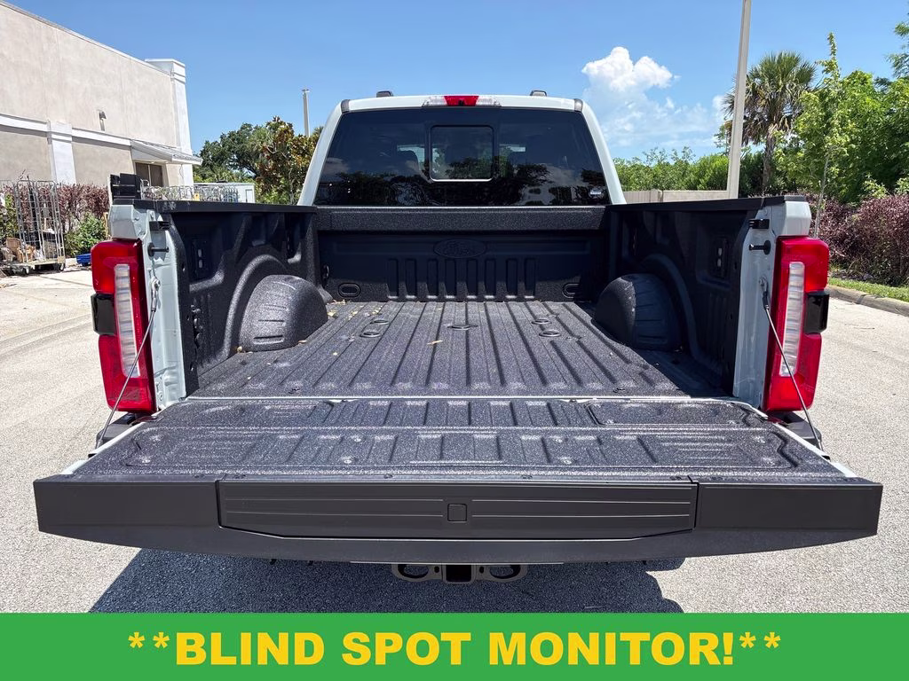 2026 Avalanche Ford Super Duty F-250 SRW Lariat 4X4 Truck