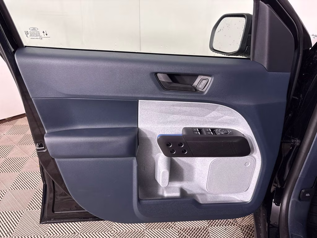 2026 Shadow Black Ford Maverick XLT FWD Truck