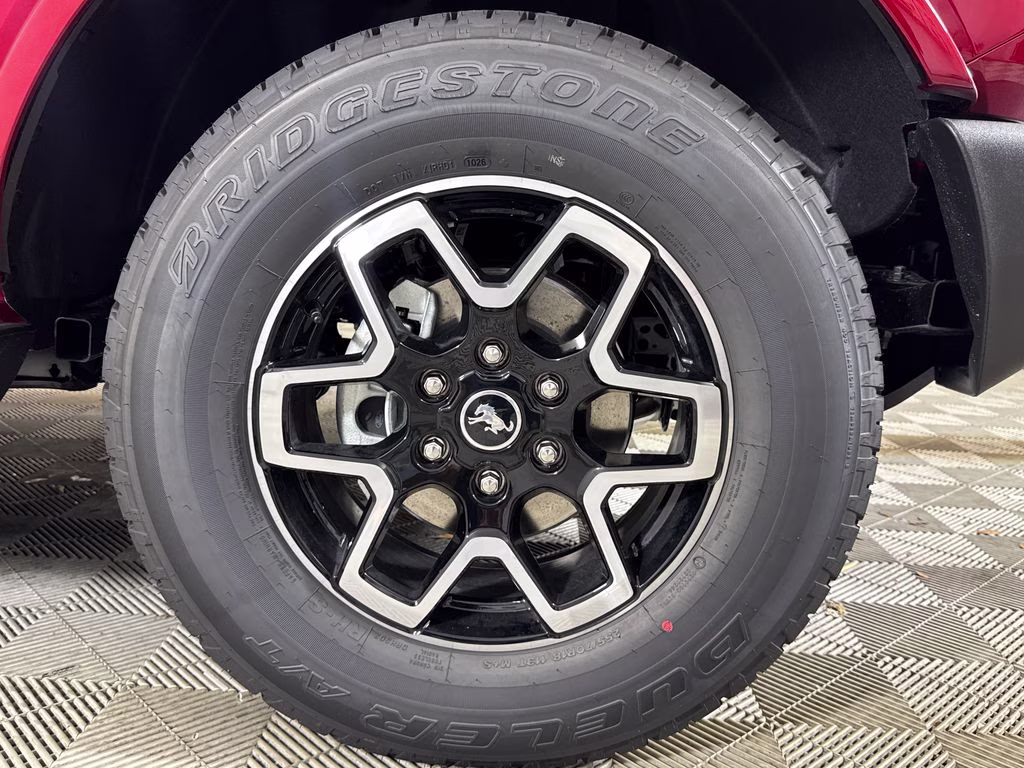 2026 Ruby Red Metallic Tinted Clearcoat Ford Bronco Outer Banks 4X4 SUV