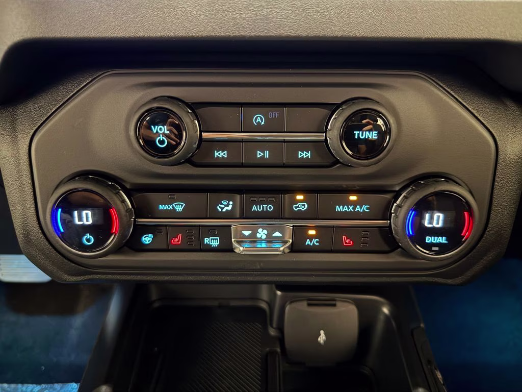 2026 Avalanche Gray Ford Bronco Outer Banks 4X4 SUV