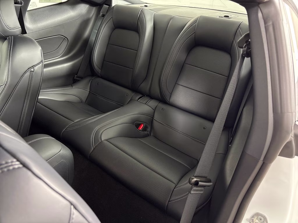 2026 Oxford White Ford Mustang GT RWD Coupe