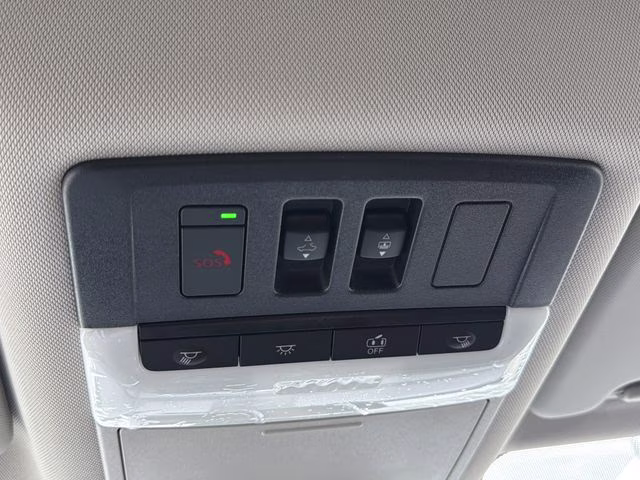 2026 Everest White Pearl Tricoat Nissan Rogue Dark Armor FWD SUV