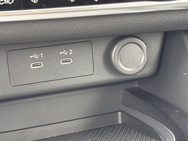 2026 Everest White Pearl Tricoat Nissan Rogue Dark Armor FWD SUV