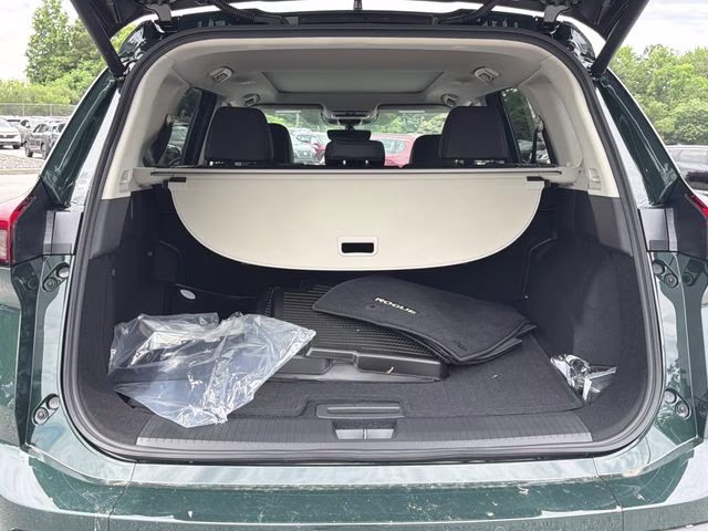 2026 Obsidian Green Nissan Rogue Dark Armor FWD SUV