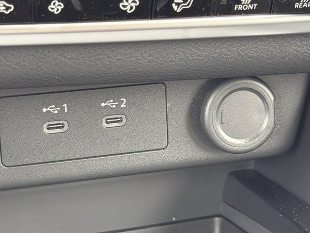 2026 Everest White Pearl Tricoat Nissan Rogue Dark Armor AWD SUV