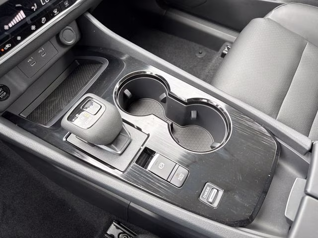 2026 Everest White Pearl Tricoat Nissan Rogue Dark Armor FWD SUV