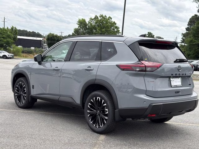 2026 Boulder Gray Pearl Nissan Rogue Dark Armor AWD SUV