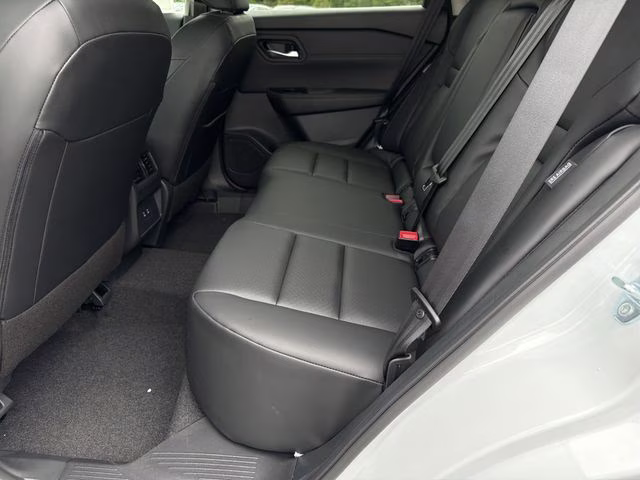 2026 Everest White Pearl Tricoat Nissan Rogue Dark Armor AWD SUV