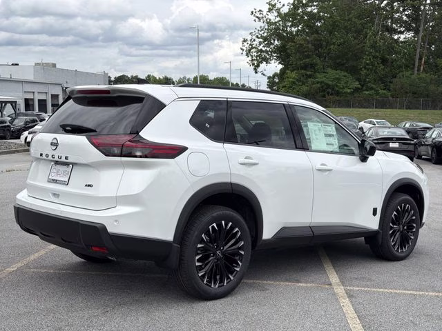 2026 Everest White Pearl Tricoat Nissan Rogue Dark Armor AWD SUV