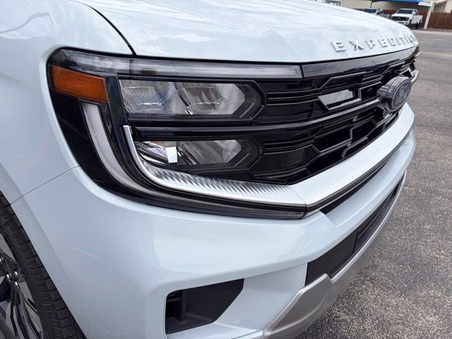 2026 Silver Ford Expedition Platinum 4X4 SUV