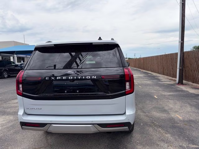 2026 Silver Ford Expedition Platinum 4X4 SUV