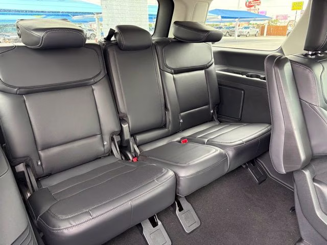 2026 Silver Ford Expedition Platinum 4X4 SUV