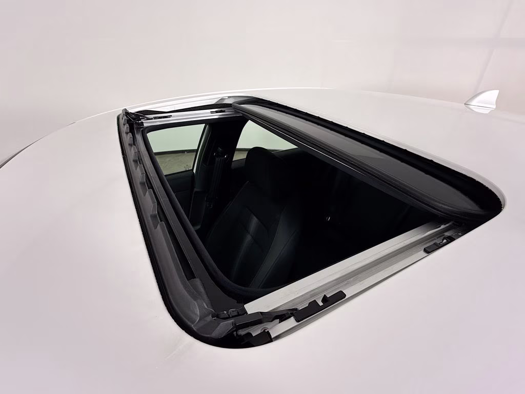 2026 Platinum White Pearl Honda Civic Hybrid Sport FWD Hatchback