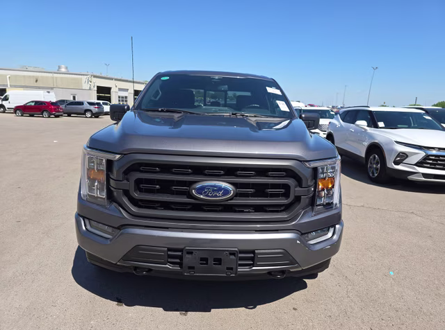 2023 Carbonized Gray Metallic Ford F-150 XLT 4X4 Truck