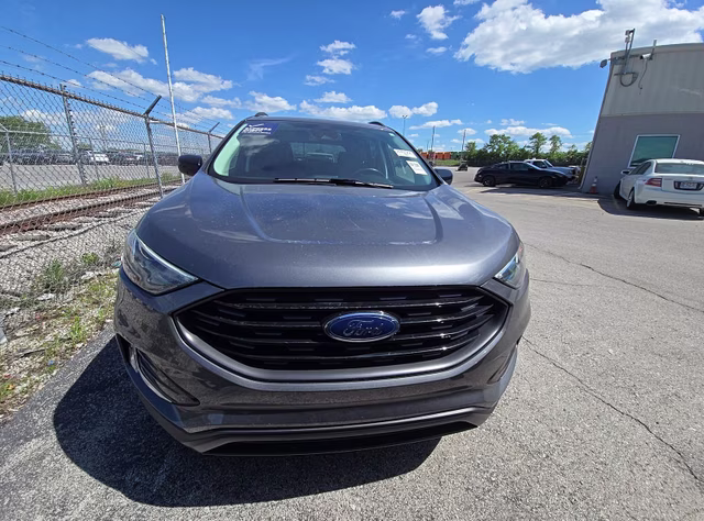 2023 Carbonized Gray Metallic Ford Edge SEL AWD SUV