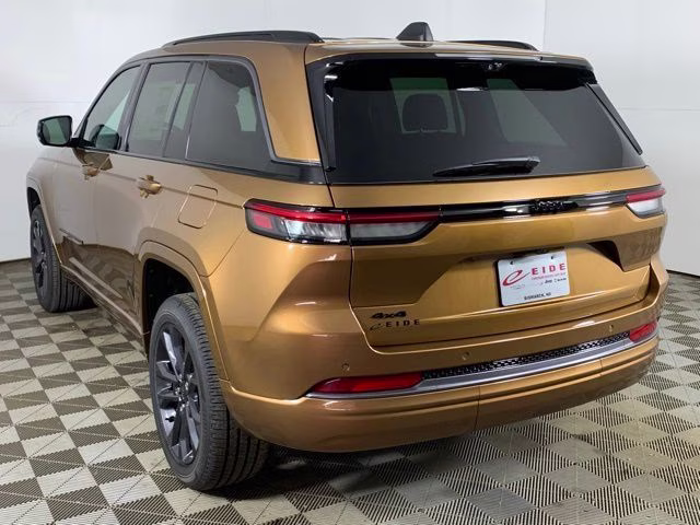 2026 Copper Shino Metallic Clearcoat Jeep Grand Cherokee Limited Reserve 4X4 SUV
