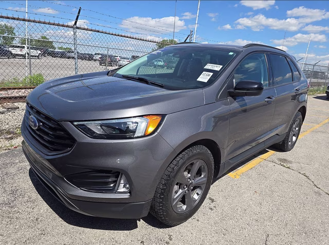 2023 Carbonized Gray Metallic Ford Edge SEL AWD SUV