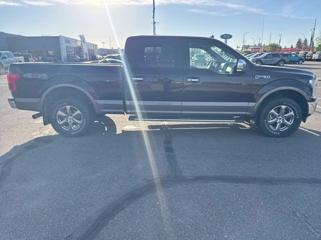 2020 Magma Red Metallic Ford F-150 Lariat 4X4 Truck