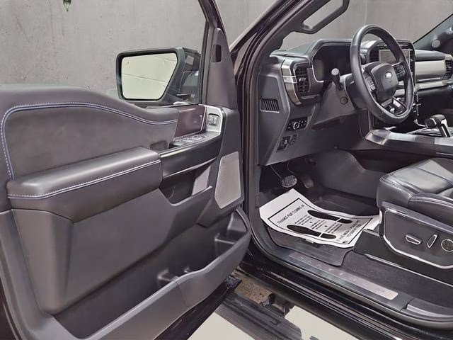 2025 Agate Black Metallic Ford F-150 Platinum 4X4 Truck