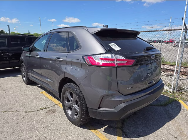 2023 Carbonized Gray Metallic Ford Edge SEL AWD SUV