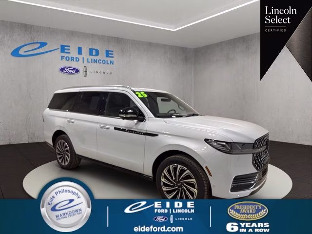 2025 Lincoln Navigator Black Label 4WD's photo
