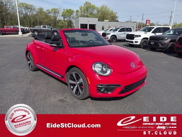 2015 Volkswagen Beetle 2.0T R-Line Conv. w/Sound DSG's photo