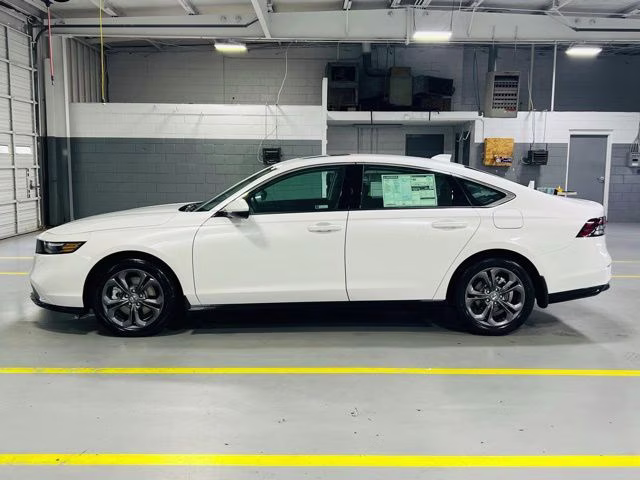 2026 Platinum White Pearl Honda Accord Hybrid EX-L FWD Sedan