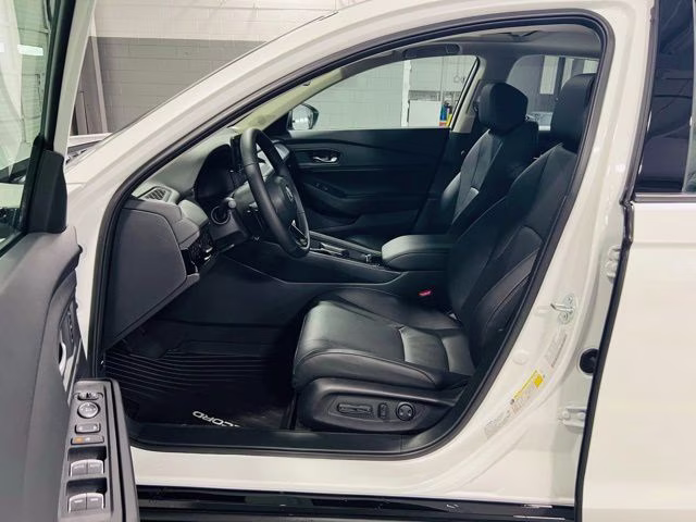 2026 Platinum White Pearl Honda Accord Hybrid EX-L FWD Sedan