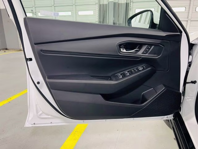 2026 Platinum White Pearl Honda Accord Hybrid EX-L FWD Sedan