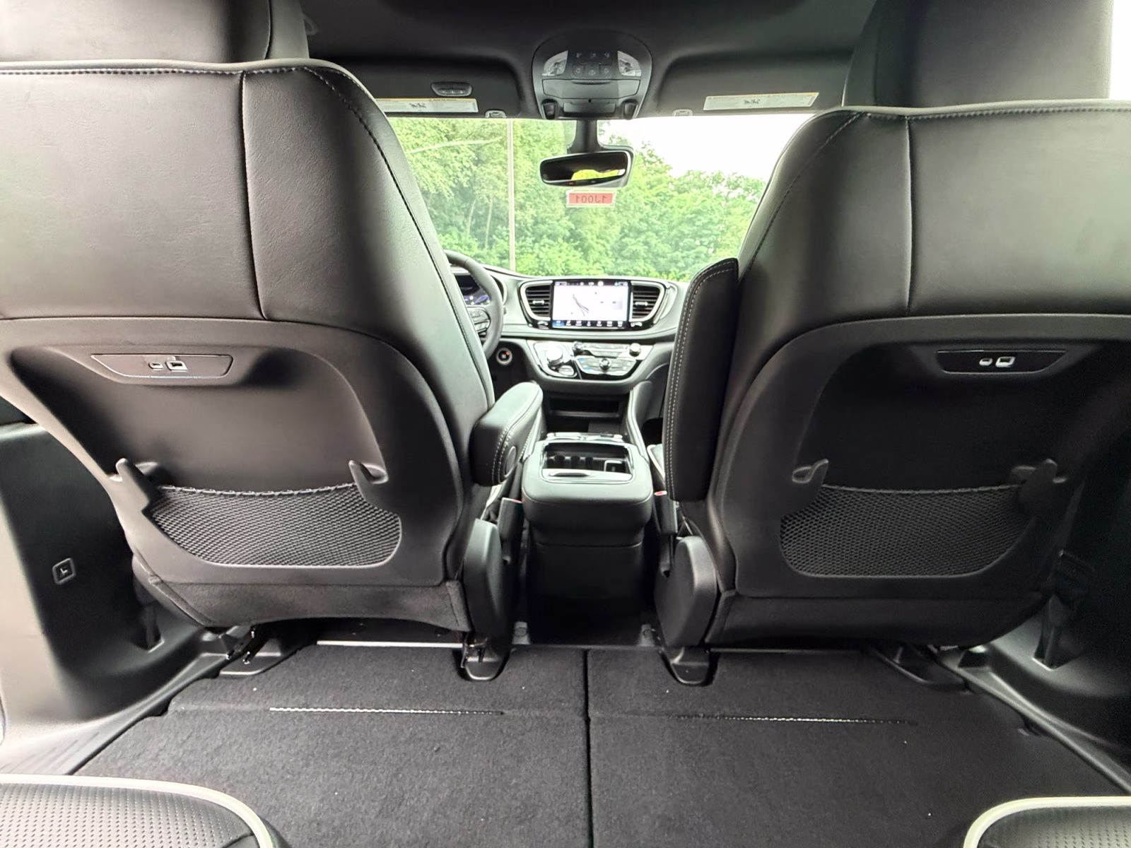 2027 Bright White Clearcoat Chrysler Pacifica Limited AWD Van