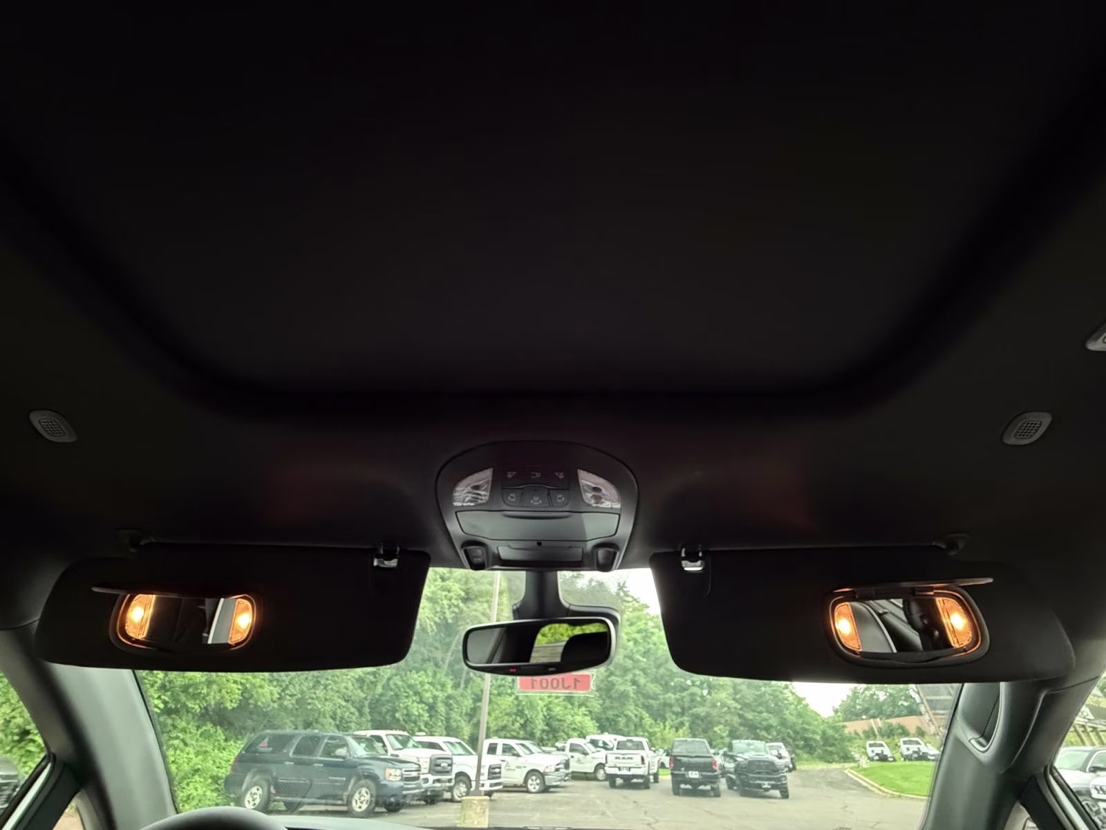 2027 Bright White Clearcoat Chrysler Pacifica Limited AWD Van