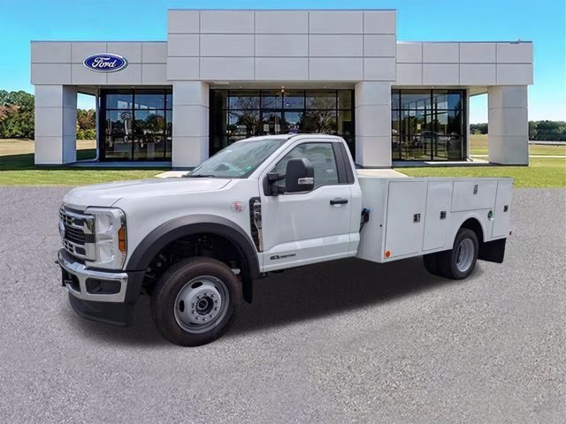 2026 Oxford White Ford Super Duty F-450 DRW XL 4X4 Truck