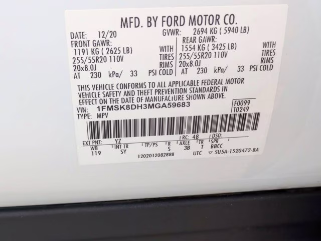 2021 Oxford White Ford Explorer XLT 4X4 SUV