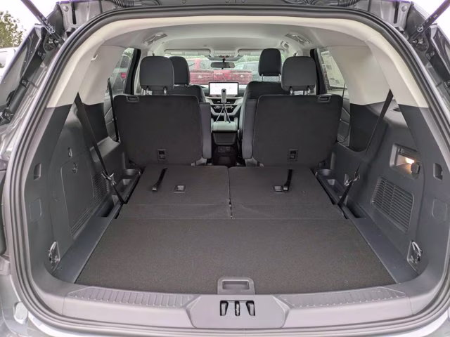 2026 Gray Metallic Ford Explorer Active RWD SUV