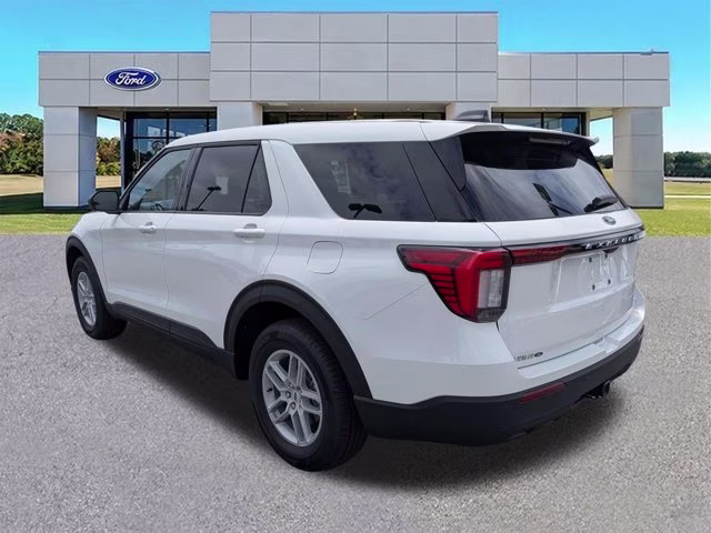 2026 White Metallic Ford Explorer Active 4X4 SUV