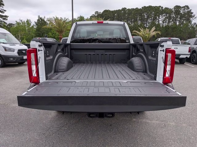 2026 Oxford White Ford Super Duty F-250 SRW XL 4X4 Truck