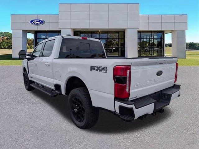 2026 White Ford Super Duty F-250 SRW LARIAT 4X4 Truck