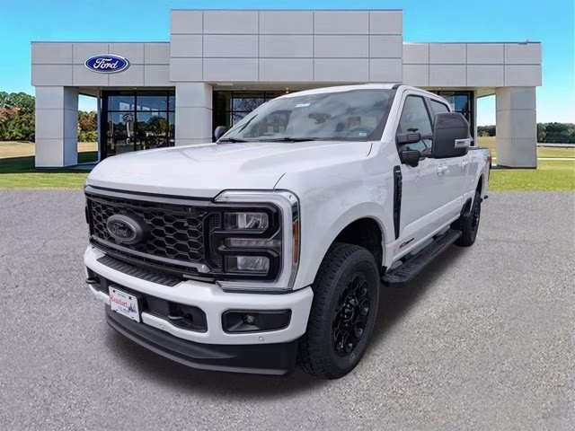 2026 White Ford Super Duty F-250 SRW LARIAT 4X4 Truck