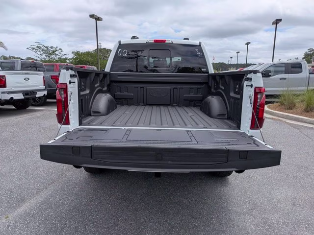 2026 Oxford White Ford F-150 XLT 4X4 Truck