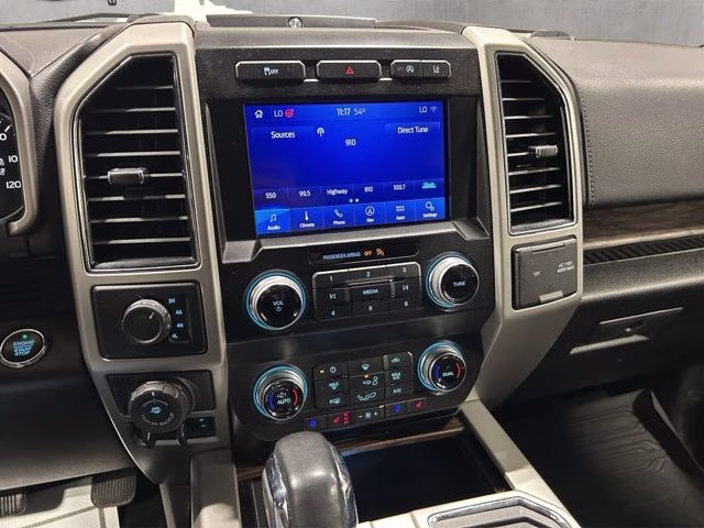 2020 Magma Red Metallic Ford F-150 Lariat 4X4 Truck