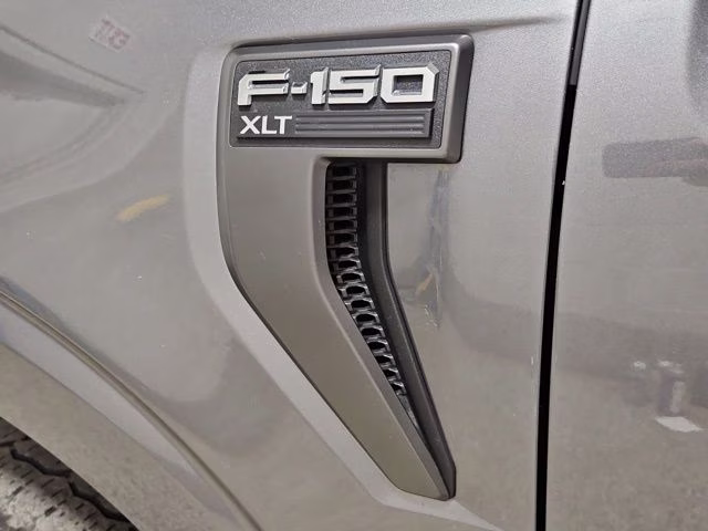 2023 Carbonized Gray Metallic Ford F-150 XLT 4X4 Truck