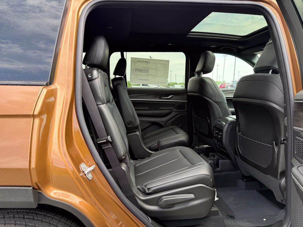 2026 Copper Shino Metallic Clearcoat Jeep Grand Cherokee L Limited 4X4 SUV